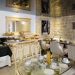 Lion D'or Hotel