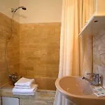 Lion D'or 3* Paris