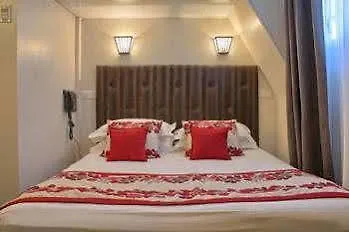 Lion D'or 3* Parigi